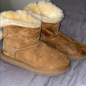 Ugg’s size 5